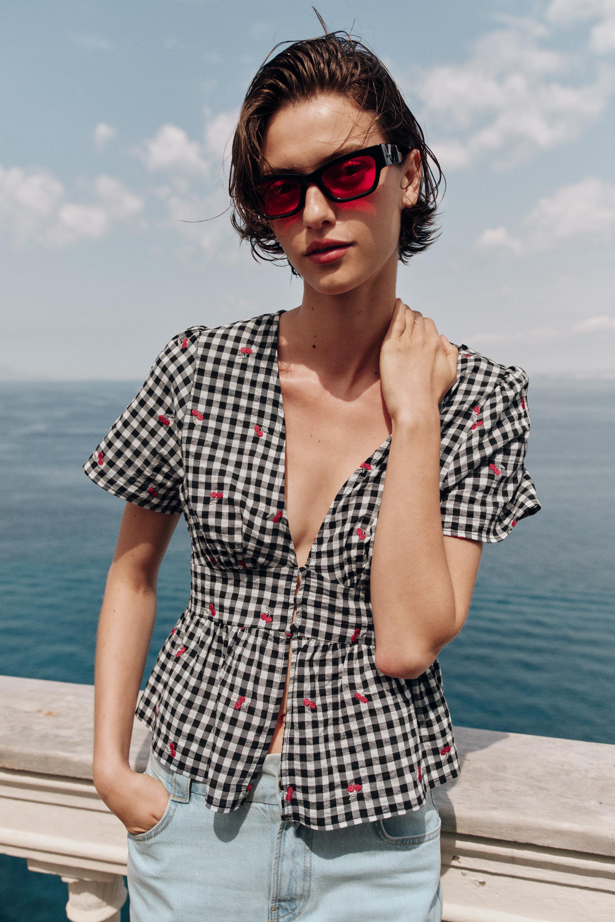 CHERRY EMBROIDERED GINGHAM TOP